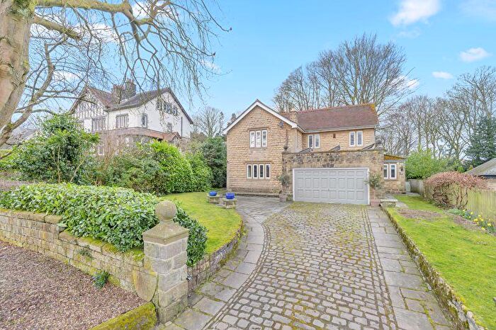 4 Bedroom Detached House For Sale In St. Johns Park, Menston, LS29