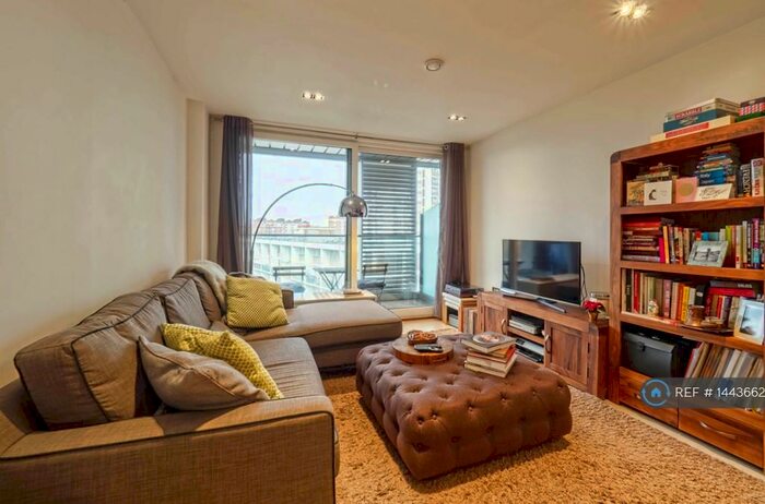 1 Bedroom Flat To Rent In The Spectrum Buildings, London, N1