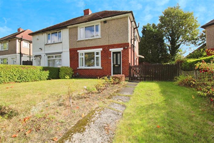 3 Bedroom Semi-Detached House To Rent In Kings Road, Bradford, BD2