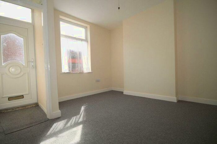 3 Bedroom Terraced House To Rent In Tunnard Street, Grimsby, DN32