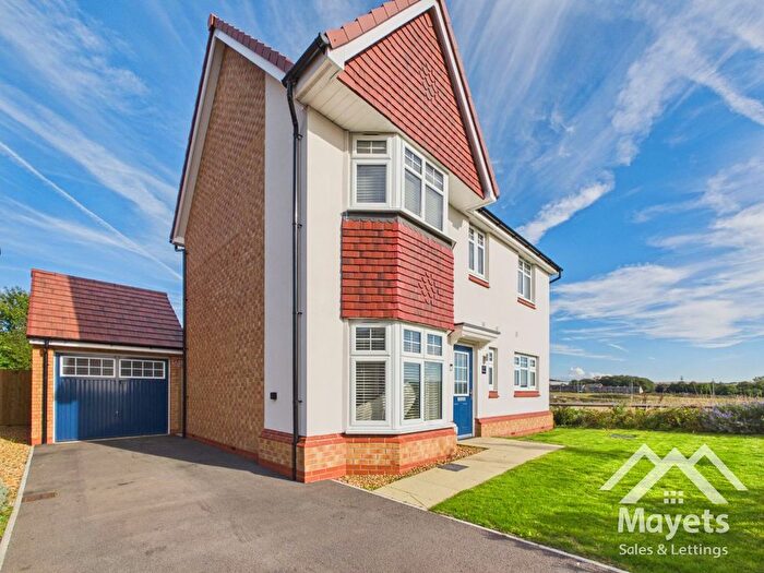 3 Bedroom Detached House To Rent In Hadrians Turn, Blackburn. Lancs., BB2
