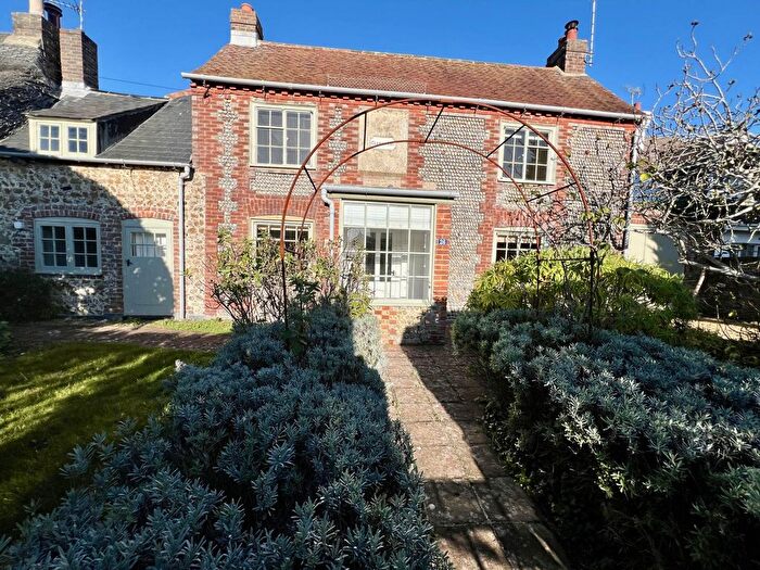 4 Bedroom Cottage To Rent In Fish Lane, Aldwick, PO21