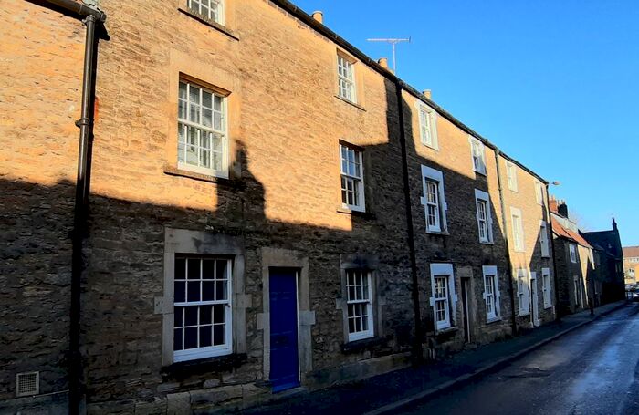 3 Bedroom Terraced House To Rent In Selwood Road, Frome, BA11