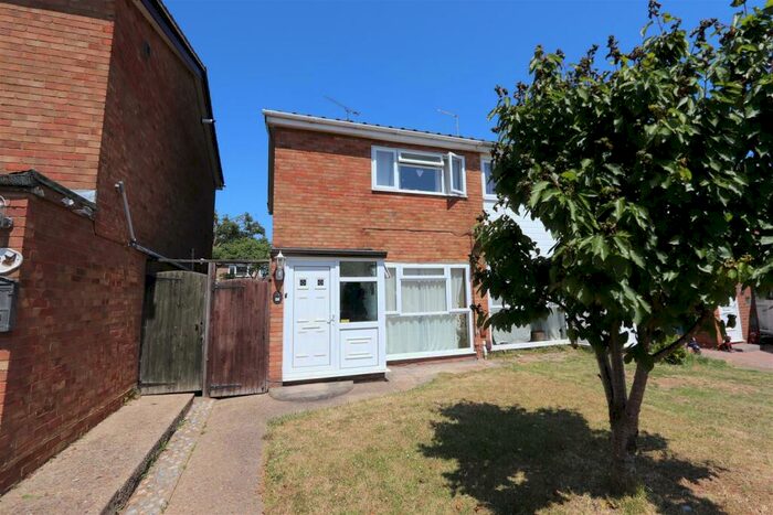 2 Bedroom End Of Terrace House To Rent In Goya Rise, Shoeburyness, SS3