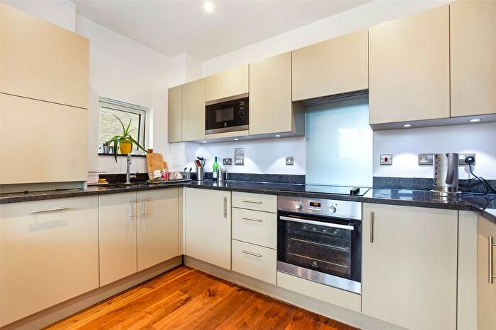 2 Bedroom Flat For Sale In Grahame Park Way, Colindale, NW9