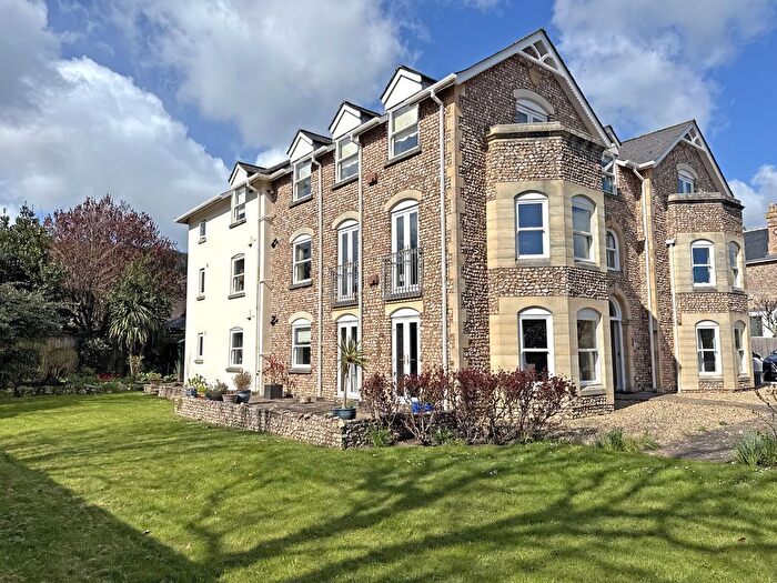 2 Bedroom Flat For Sale In Manor Road, Sidmouth, EX10