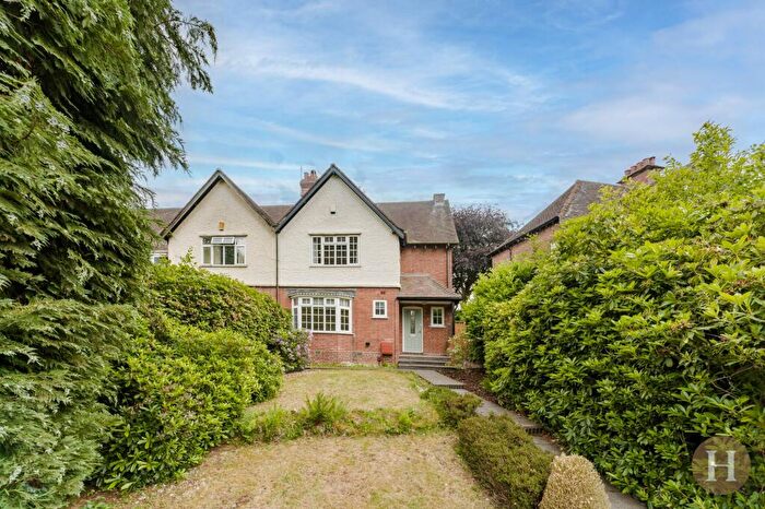 3 Bedroom Terraced House For Sale In Carless Avenue, Birmingham, B17