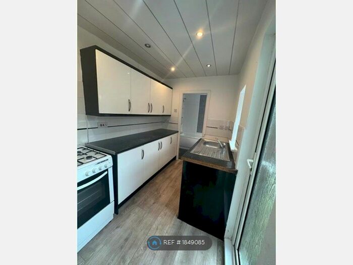 2 Bedroom Terraced House To Rent In Allerton Road, Widnes, WA8