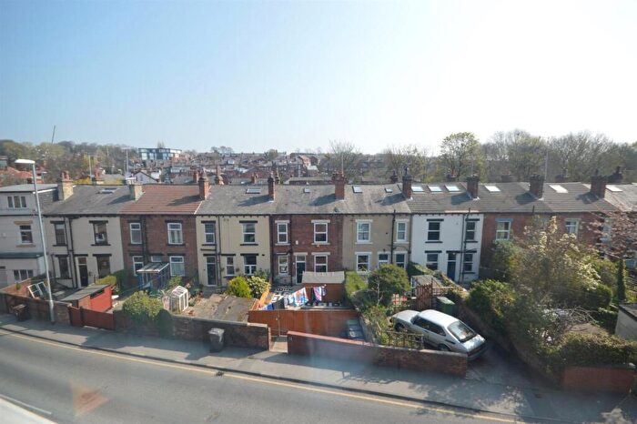1 Bedroom Apartment To Rent In Highbury Road, Meanwood, Leeds, West Yorkshire, LS6