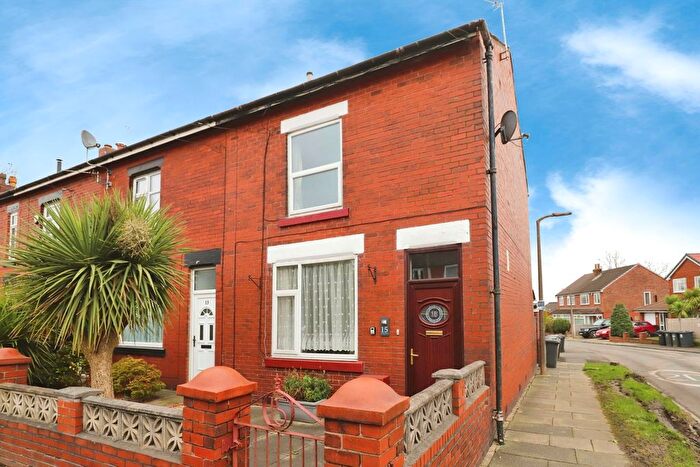 3 Bedroom End Of Terrace House For Sale In Bradley Fold Road, Ainsworth, Bolton, BL2