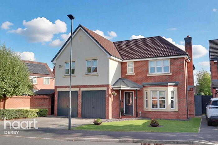 5 Bedroom Detached House For Sale In Lysander Drive, Chellaston, DE73