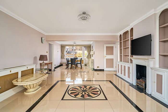 3 Bedroom Flat For Sale In Sussex Square, Notting Hill, W2