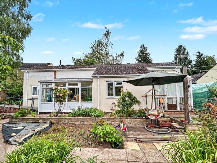 3 Bedroom Bungalow For Sale In Markers, Uffculme, Cullompton, Devon, EX15