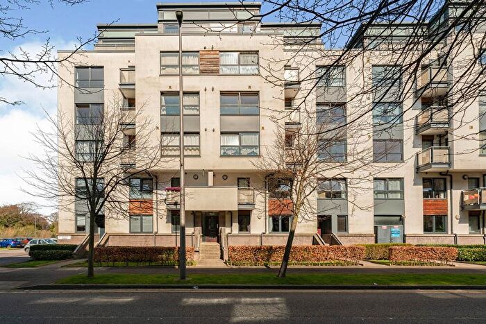 1 Bedroom Flat To Rent In Waterfront Park, Edinburgh, EH5