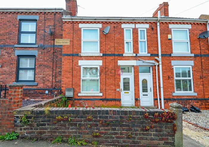 3 Bedroom Terraced House For Sale In High Street, Killamarsh, Sheffield, S21