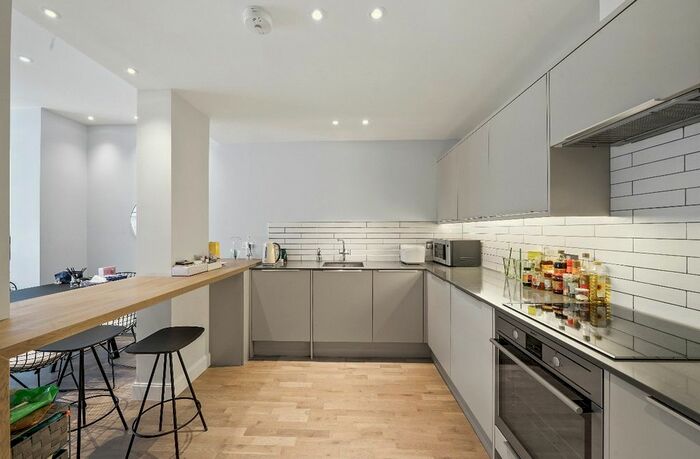 2 Bedroom Flat To Rent In Russell Square, London, WC1B