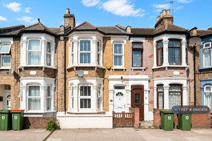 3 Bedroom Terraced House To Rent In Durham Road, London, E16