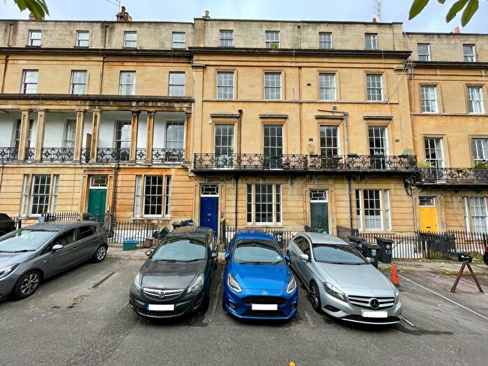 2 Bedroom Flat To Rent In Buckingham Place, Clifton, Bristol, BS8