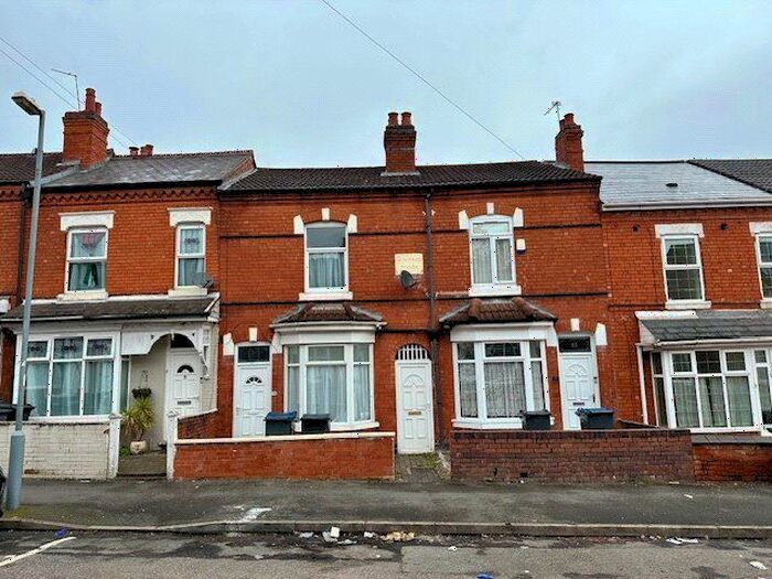 3 Bedroom Terraced House To Rent In Grove Road, Sparkhill, Birmingham, West Midlands, B11