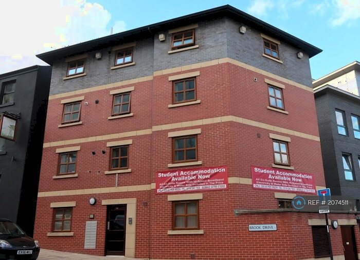 4 Bedroom Flat To Rent In Brook Drive, Sheffield, S3