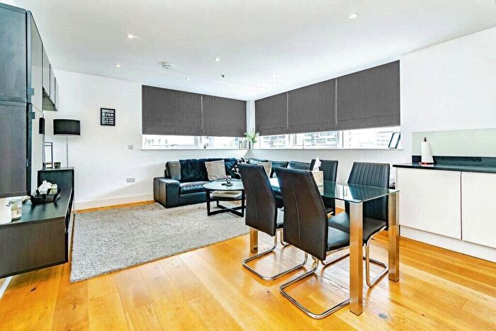2 Bedroom Flat For Sale In High Street, Croydon, CR0