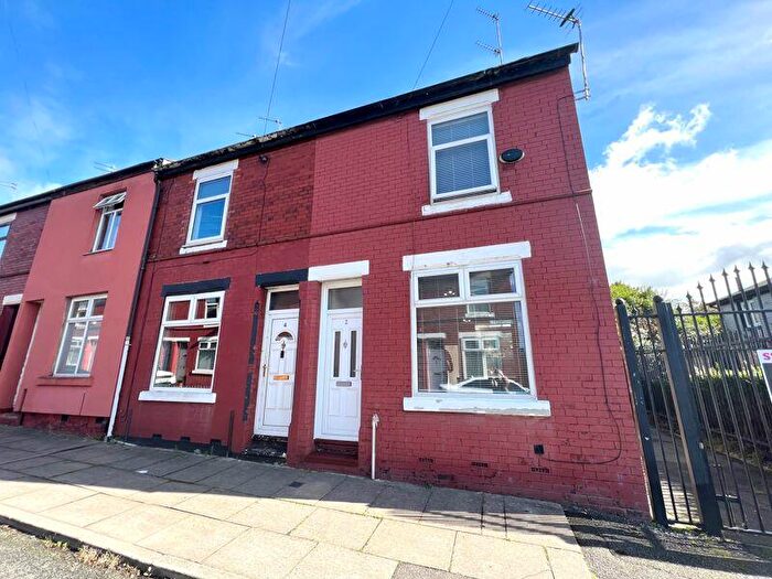 2 Bedroom Terraced House To Rent In Kingsford Street, Salford, M5