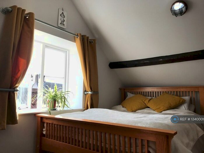 Studio To Rent In The Old Bakehouse B, Wotton-Under-Edge, GL12