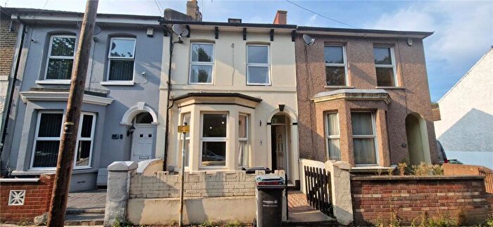 Flat To Rent In Prospect Grove, Gravesend, Kent, DA12