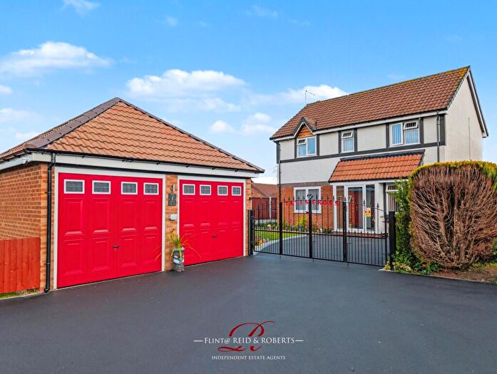 4 Bedroom Detached House For Sale In Atis Cross, Oakenholt, Flint, CH6