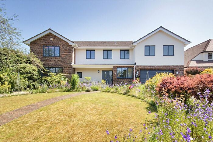4 Bedroom Detached House For Sale In Pendennis Road, Sevenoaks, Kent, TN13