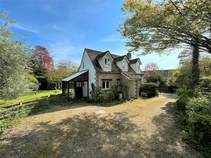 3 Bedroom Detached House For Sale In Broughton Poggs, Near Lechlade, Gloucestershire, GL7