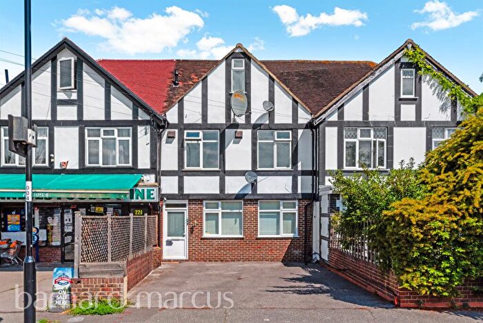 2 Bedroom Flat For Sale In Woodmere Avenue, Croydon, CR0