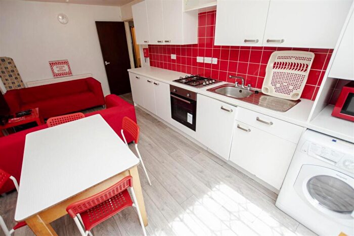 4 Bedroom House To Rent In Keneggy Mews, Birmingham, West Midlands, B29