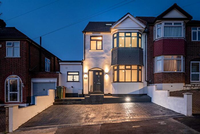4 Bedroom House For Sale In Grantock Road, Walthamstow, E17