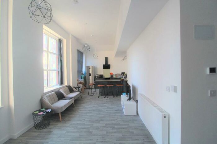 4 Bedroom Apartment To Rent In Gordon Street, Preston, PR1