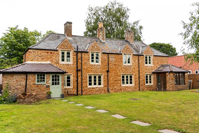 4 Bedroom Detached House For Sale In Nurses Lane, Wymondham, LE14