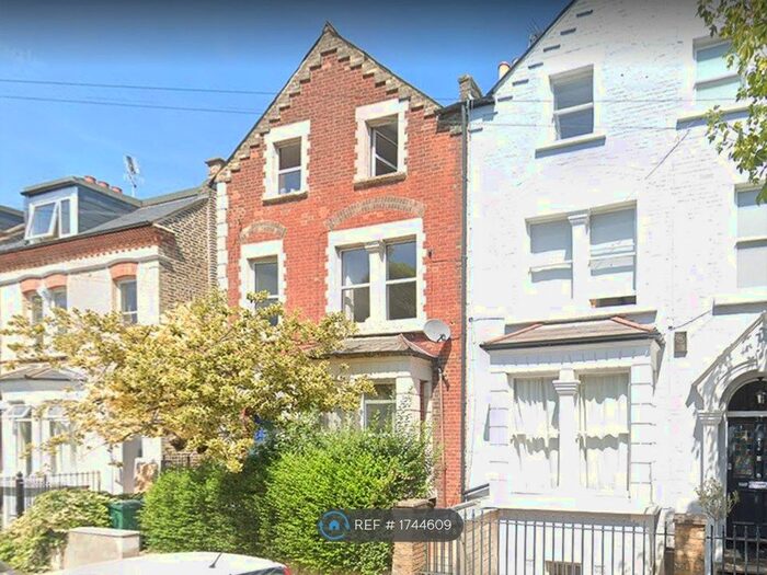 1 Bedroom Flat To Rent In Ground Floor, London, SW15