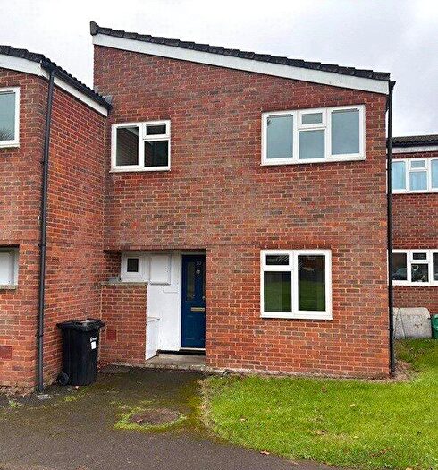 3 Bedroom Terraced House To Rent In Fleming Close, Arborfield, Reading, RG2