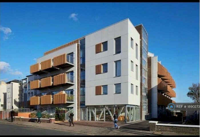 1 Bedroom Flat To Rent In Paxton House, London, SE25