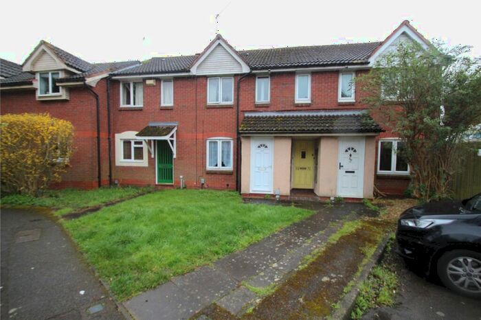 1 Bedroom Maisonette To Rent In Flaxfield Court, Basingstoke, RG21