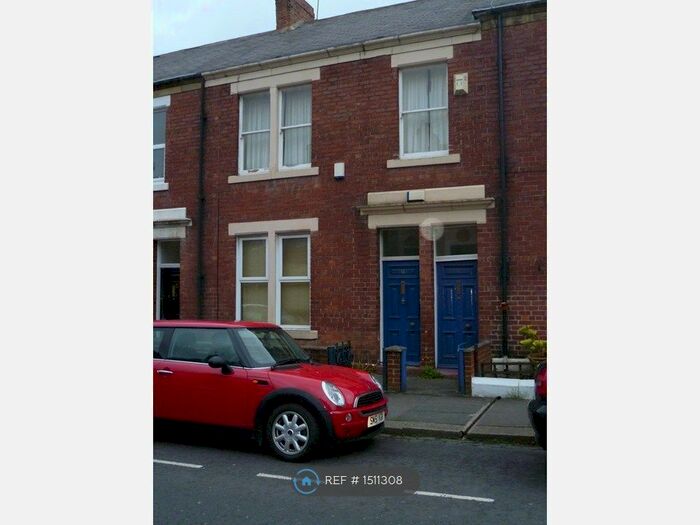 3 Bedroom Flat To Rent In Broomfield Road, Newcastle Upon Tyne, NE3