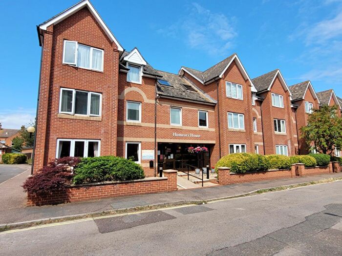 1 Bedroom Flat For Sale In Felix Road, Felixstowe, Suffolk, IP11