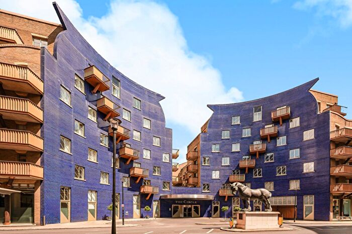1 Bedroom Flat For Sale In The Circle, Queen Elizabeth Street, SE1