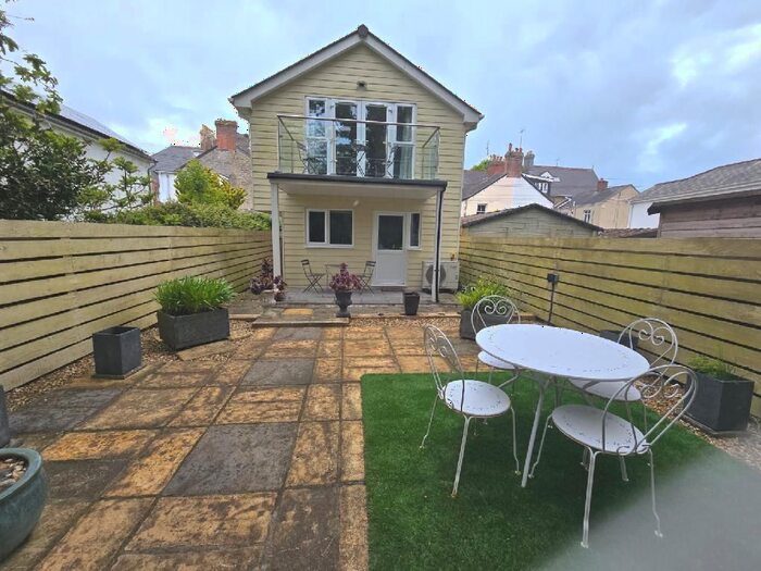 2 Bedroom Detached House To Rent In Alexandra Road, Penzance, TR18