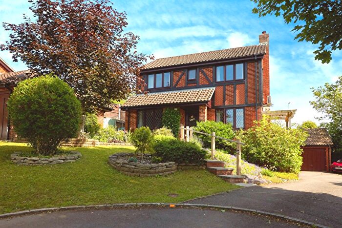 4 Bedroom Detached House For Sale In Whitbred Road, Salisbury, SP2