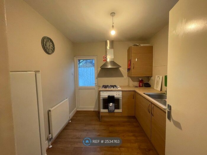 1 Bedroom Flat To Rent In Trundleys Road, London, SE8