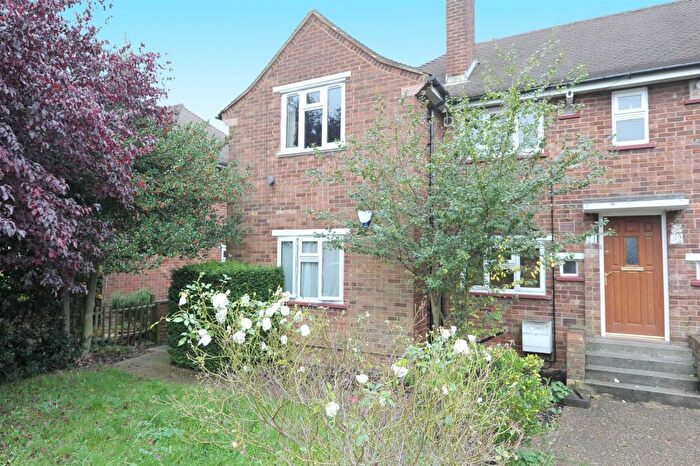 2 Bedroom Flat To Rent In Bromley Crescent, Ruislip Gardens, HA4