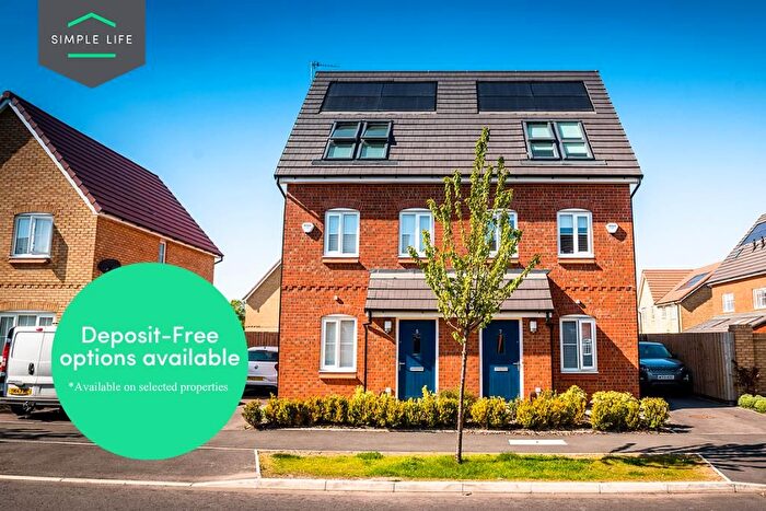 3 Bedroom Terraced House To Rent In Velveteen Crescent, Worsley, M28