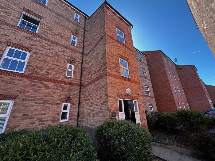 2 Bedroom Flat To Rent In Potters Hollow, Bulwell, Nottingham, NG6