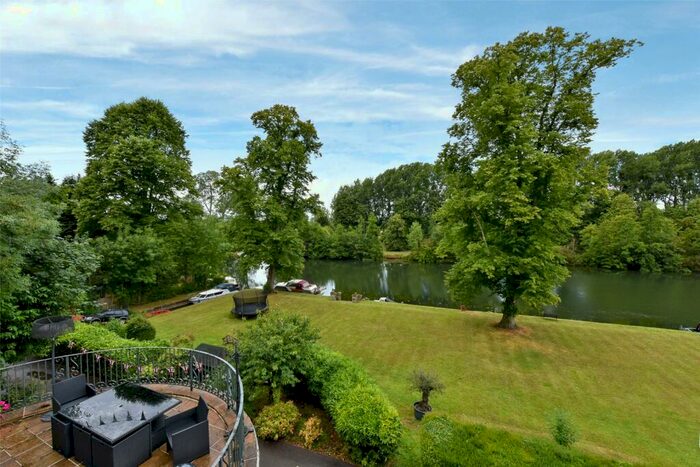 3 Bedroom Semi Detached House To Rent In Quarry Wood, Marlow, Buckinghamshire, SL7
